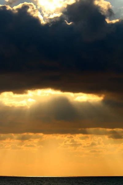 Soleil Couche Sur Horizon Dans Mer Méditerranée Dans Nord Israël — Photo