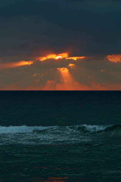 Sun Sets Horizon Mediterranean Sea Northern Israel Day Ends — Stock Photo, Image