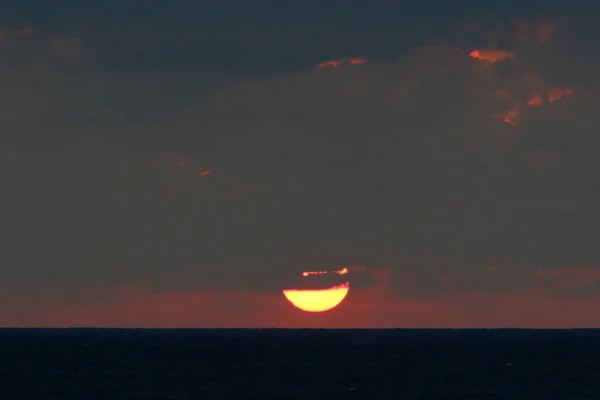 Soleil Couche Sur Horizon Dans Mer Méditerranée Dans Nord Israël — Photo