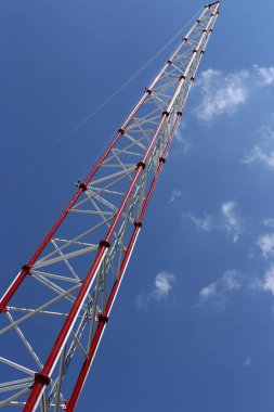 İsrail 'in kuzeyindeki Akdeniz üzerinde gökyüzünde bulutlar 
