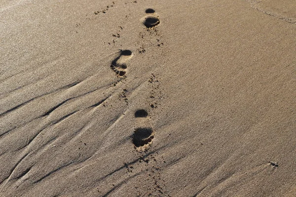 Voetafdrukken Het Zand Aan Oevers Van Middellandse Zee Het Noorden — Stockfoto