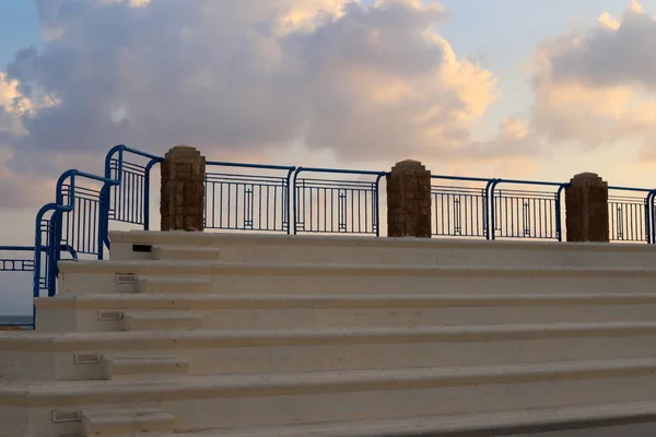 Egy Lépcsőház Található Egy Városi Parkban Izrael Állam Északi Részén — Stock Fotó