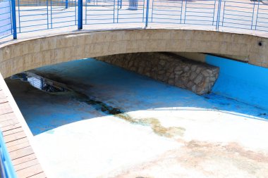 Köprü - İsrail 'in kuzeyindeki bir engelin üzerine yapay bir yapı dikildi. 