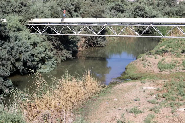 Ponte Uma Estrutura Artificial Erguida Sobre Obstáculo Norte Estado Israel — Fotografia de Stock