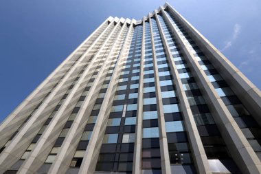 Tel Aviv caddeleri boyunca yürü - İsrail 'de Akdeniz kıyılarında bir şehir 