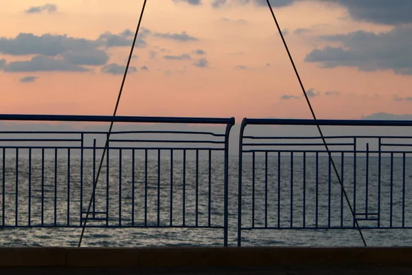 Clôture Dans Parc Urbain Sur Les Rives Mer Méditerranée Nord — Photo