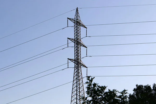 High Metal Support Which Wires Hang Which Electric Current Flows — Stock Photo, Image