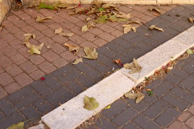 İsrail 'in büyük bir şehrinde şehir kaldırımı 