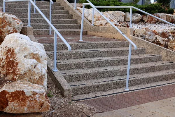 イスラエルの大都市における階段と階段 — ストック写真