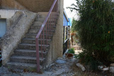 İsrail 'in büyük bir şehrinde merdivenler ve basamaklar 