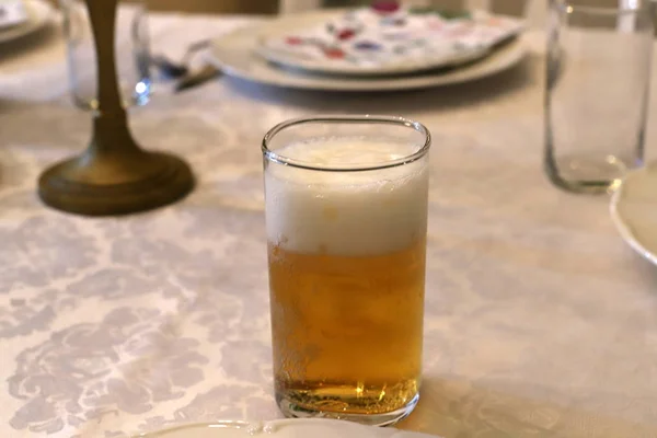Холодное Свежее Пиво Стакане Ресторане Израиле — стоковое фото