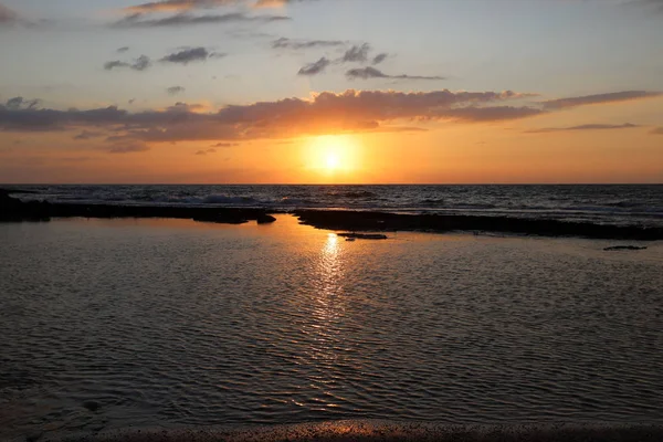 이스라엘 지중해의 수평선 하루가 끝나다 — 스톡 사진