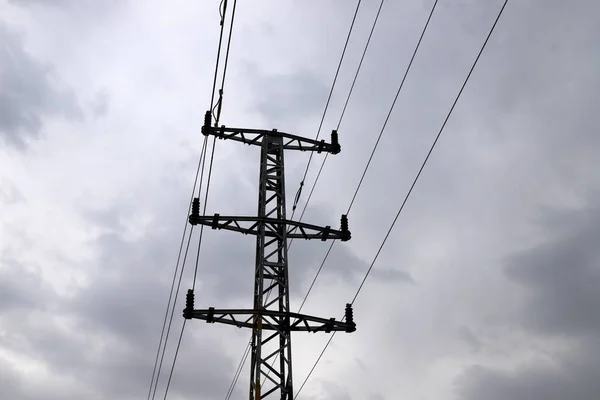 Electric Wires Pole Which Electricity Flows Birds Sit Electric Wires — Stock Photo, Image