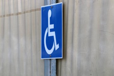 İsrail 'deki yol ve parklara yol işaretleri ve bilgi levhaları yerleştirildi 