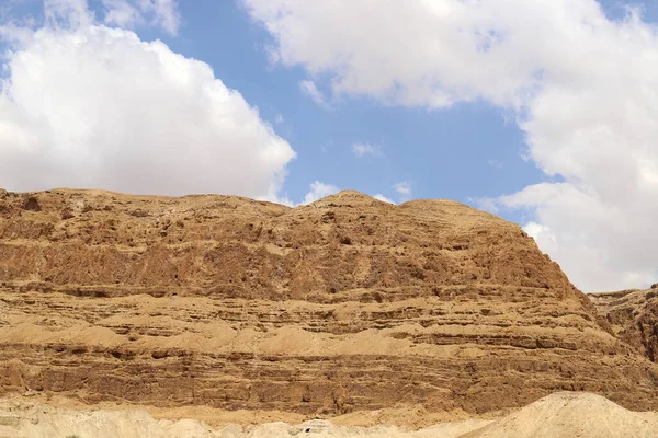 Hegyvidéki Táj Júdeai Sivatagban Holt Tenger Partján Izraelben Meleg Nyár — Stock Fotó