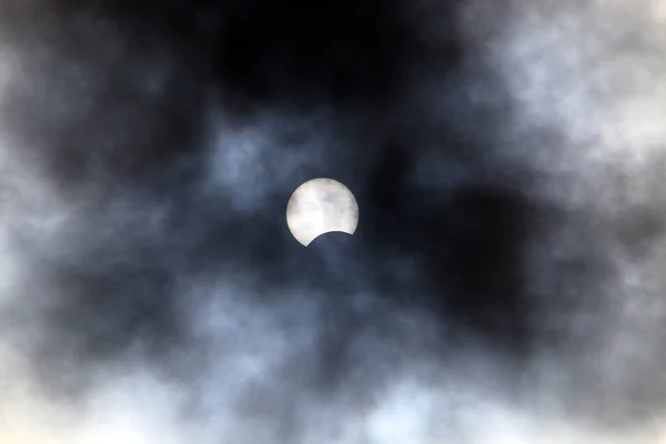 Eclipse Sun Israel June 2020 Cloud Fog — Stock Photo, Image
