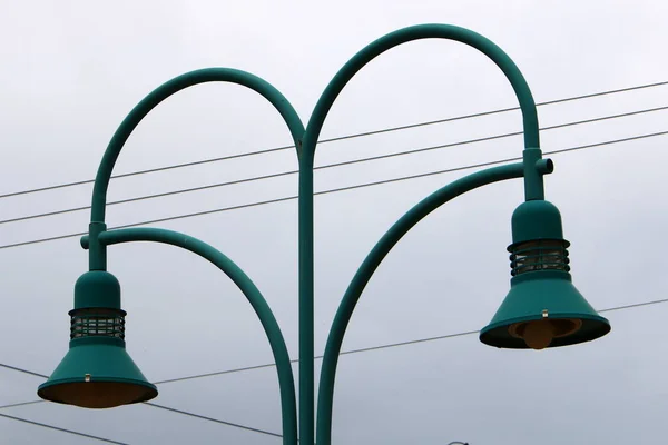 Lâmpada Elétrica Instalada Parque Cidade Norte Israel — Fotografia de Stock