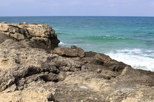 Orilla Del Mar Mediterráneo Norte Del Estado Israel Verano Caliente — Foto de Stock