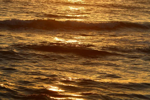 Feuerrote Beleuchtung Des Himmels Über Dem Horizont Bei Sonnenuntergang Sonnenuntergang — Stockfoto