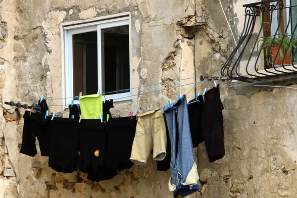 Clothesline Drying Windows Balconies Architectural Details Housing Israel — Stock Photo, Image