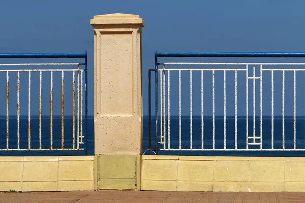 Cerca Segurança Parque Cidade Costa Mediterrânea Norte Israel — Fotografia de Stock