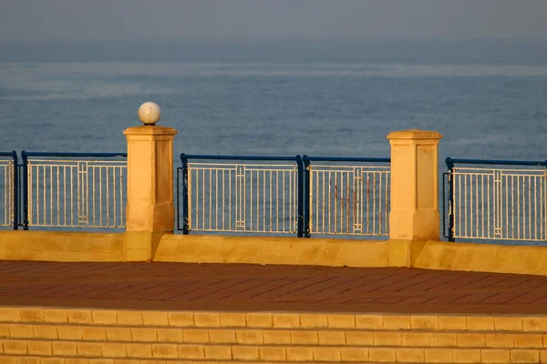 Recinzione Sicurezza Parco Cittadino Sulla Costa Mediterranea Nel Nord Israele — Foto Stock