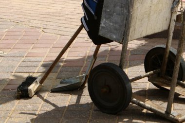 İsrail 'deki inşaat sahalarında çalışma ve aletler 