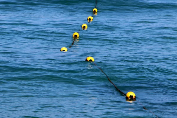 Una Cuerda Con Boyas Para Cercar Lugar Seguro Para Nadar — Foto de Stock