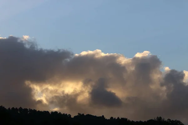 Nuvens Tempestade Negra Céu Manhã Sobre Mediterrâneo Norte Israel — Fotografia de Stock