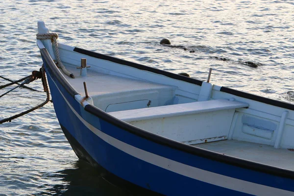 Barco Está Atracado Porto Akko Norte Israel — Fotografia de Stock