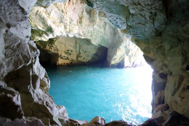 İsrail 'in kuzeyindeki Akdeniz kıyılarındaki yeraltı mağaraları Rosh Hanikra 
