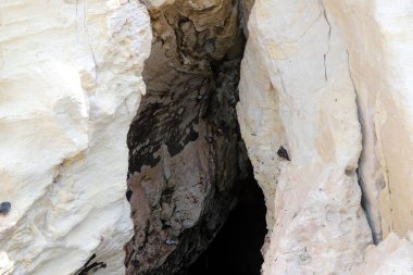 İsrail 'in kuzeyindeki Akdeniz kıyılarındaki yeraltı mağaraları Rosh Hanikra 