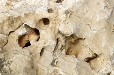 İsrail 'in kuzeyindeki dağlara yakın taş ve kaya dokusu 