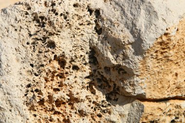 İsrail 'in kuzeyindeki dağlara yakın taş ve kaya dokusu 