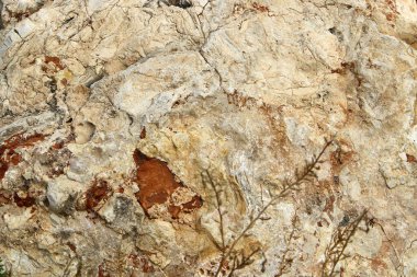 İsrail 'in kuzeyindeki dağlara yakın taş ve kaya dokusu 