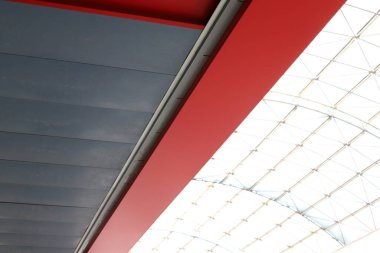 İsrail 'deki inşaatın soyut mimari detayları. İnşaatta geometrik şekiller 