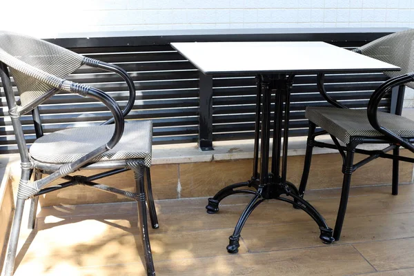 Καρέκλες Και Τραπέζια Καφετέρια Που Δεν Λειτουργεί Κλειστά Κατά Διάρκεια — Φωτογραφία Αρχείου