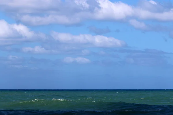 Nubes Lluvia Sobre Cielo Azul Sobre Mar Mediterráneo Norte Israel — Foto de Stock