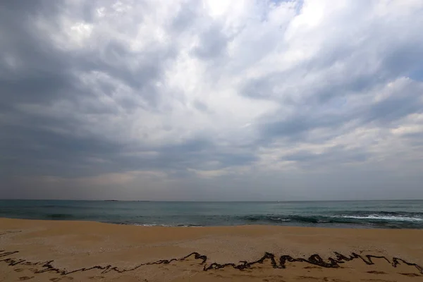 Regenwolken Vor Blauem Himmel Über Dem Mittelmeer Norden Israels — Stockfoto