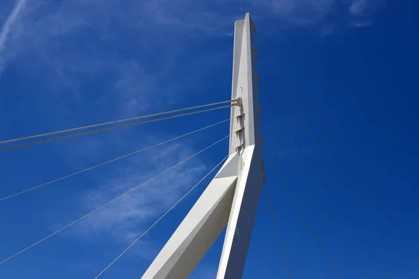 Ponte Betão Armado Para Transporte Rodoviário Paisagem Com Uma Ponte — Fotografia de Stock