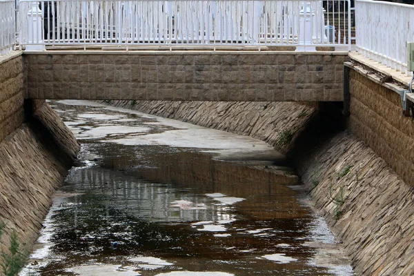 교통을 콘크리트 이스라엘 북부에 다리가 — 스톡 사진
