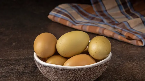 Distinctive Grey Green Shell Chicken Eggs Showcasing Unique Qualities Variety — Stock Photo, Image