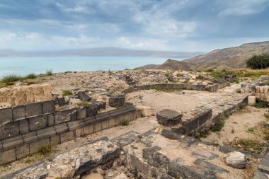 Celile Denizi - Kineret, İsrail Golan Tepeleri üzerinde Yunan - Roma kentinin M.ö. 3 - 8 yy Hippus - Susita harabeye amfitiyatro kalıntılarının yakınındaki