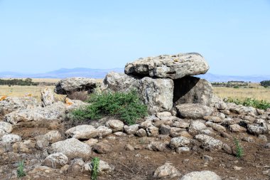 Dolmen - Golan Tepeleri, İsrail Gamla alan Bronz çağında bir taş mezar