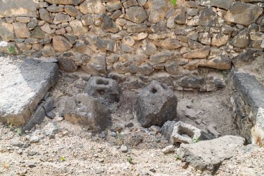 Eski Yahudi Gamla İmparatorluk orduları tarafından 67 yıl reklam, İsrail yok Golan Tepeleri üzerinde kalıntıları üzerine bir petrol rafinerisi kalıntıları