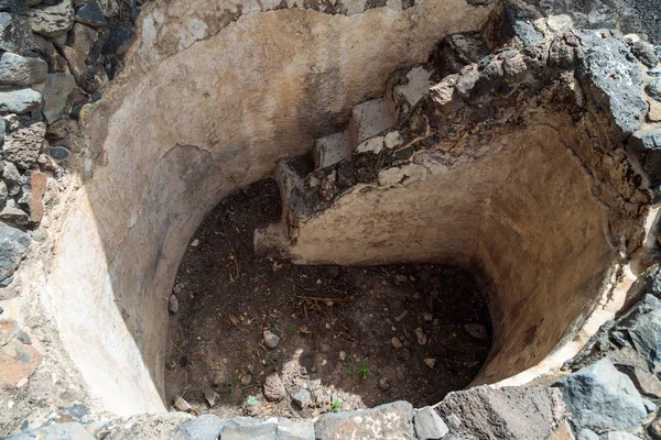 Restos Baño Para Abluciones Rituales Mikvah Ruinas Antigua Ciudad Judía —  Fotos de Stock
