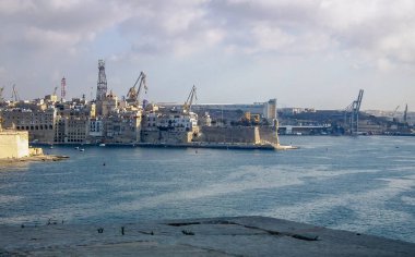 Valletta, Malta, 05 Temmuz, 2013: Senglea Park alt Barrakka bahçeleri Malta Valletta şehrinde Gardjola bahçelerde görünümünü