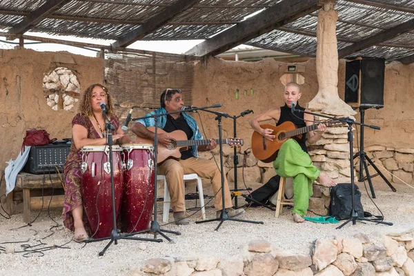 Mitzpe Ramon Israele Luglio 2018 Gruppo Musicale Amatoriale Esibisce Palco — Foto Stock