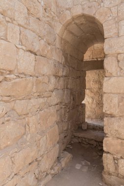 Geçit Nabataean şehir Avdat, Israil'deki Judean desert tütsü yolu üzerinde yer alan kale duvarında. Unesco Dünya Mirası listesinde bulunan.