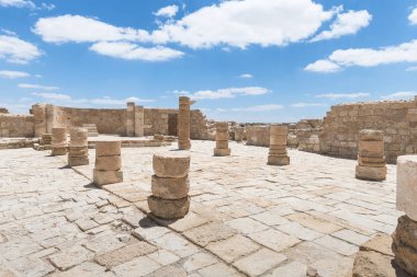İsrail Judean desert tütsü yolu üzerinde yer alan Avdat Nabataean Şehir Kuzey kilisede kalıntıları. Unesco Dünya Mirası listesinde bulunan.